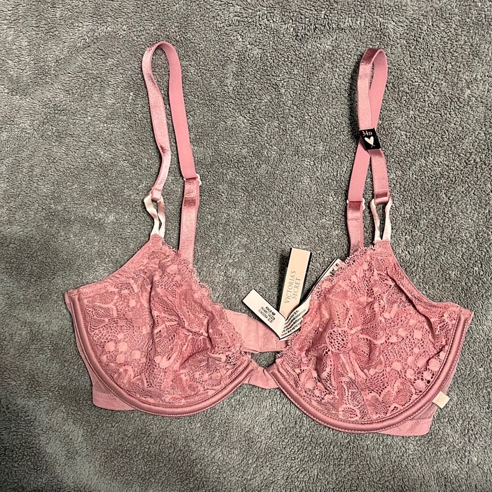 Victoria’s Secret mauve colored unlined bra size 34D, new with tags
